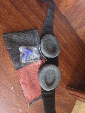 Manta Sleep Mask Gray Black With Pouch Earplugs New